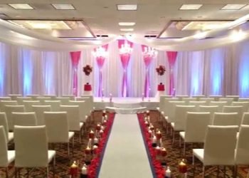 Full room wedding ceremony setup ideas