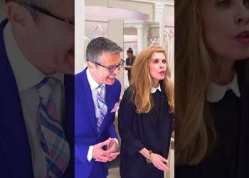 Randy Saves This Bride With A STUNNING Dress That He Designed Himself! #sayyestothedress #shorts