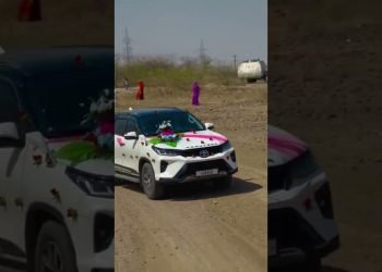 Wedding Automobile decorations fresh Flowers decorations ????????????????❤️