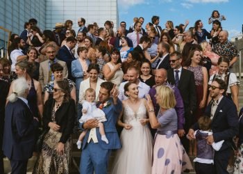 Juliane & Luke’s glorious, natural Turner Contemporary wedding photography, with York Place Studios