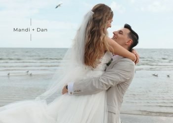 Beautiful Intimate Beach Wedding Surrounded By Family // Beach Micro Wedding