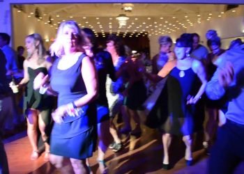 DJ Will leading the "Cupid Shuffle" at a San Diego wedding