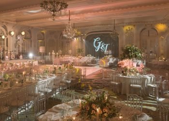 Elegante Piccolo: Above and Beyond An On The Day Wedding Coordinator
