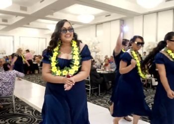 Fun Samoan bridal party entrance | Ben & Tala's Wedding