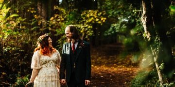 Naomi & Chris’s warm and artistic autumn wedding, with Hannah Hall Photography