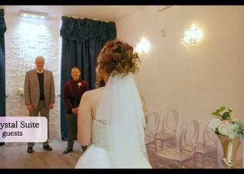 Intimate Wedding Ceremony At The Crystal Suite – Vegas Weddings