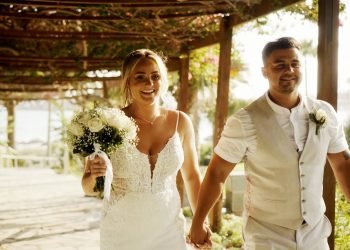 L A U R A     &      P A U L  –  Nissi Beach Resort wedding venue