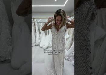 Twin sister’s wedding dress fitting at Kleinfeld Bridal [Part 1/2]