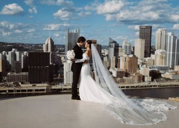 Intimate Wedding in Pittsburgh!???????????? I Auguro Weddings