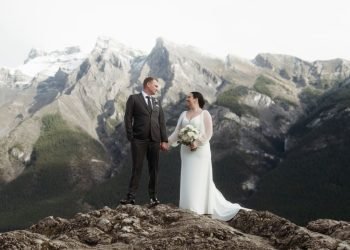Intimate wedding at Tunnel Mountain & Lake Minnewanka | Daniel & Jany | Teaser