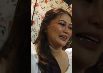 ATTENDING AN INTIMATE WEDDING