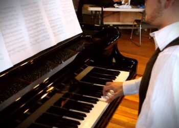 Taeyang – Wedding Dress Piano Cover HD