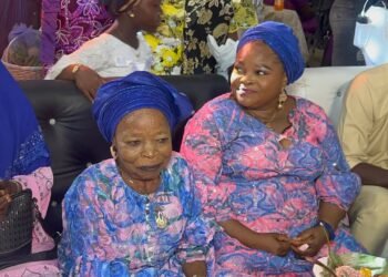 IYA GBONKON & MAMA NO NETWORK AT KAMO STATE WEDDING PARTY