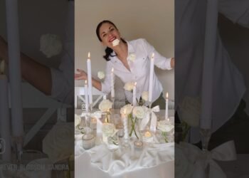 Trial table decor for a contemporary wedding🎉 #wedding #floraldecorations #bride #flowers #tabledecor