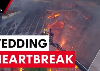 Wedding venue destroyed in wild Brisbane inferno | 7NEWS