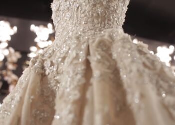 Most GORGEOUS Elie Saab wedding dress you'll ever see ! Notice the amazing embroidery details !