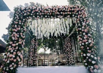 OUTDOOR WEDDING MANDAPAM , WEDDING STAGE , KR THEKKEDATHU MANA RESORT WEDDING VENUE THRISSUR KERALA