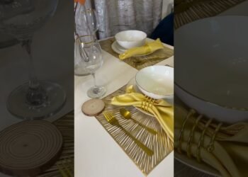 Dinner table setup / the right way to decorate your dinner table