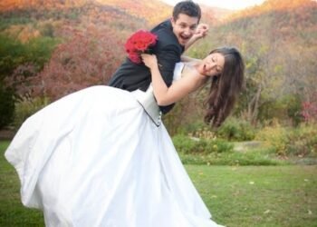 Corinne's Wedding Dress How To!