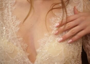 Romantic wedding dress of delicate Chantilly lace \ Anna Skoblikova