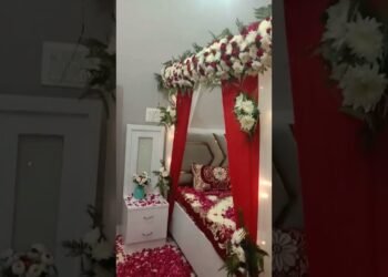 Bedroom wedding decorations #with fresh flowers #ytshort#shortvideos#youtubeshort#viralshort#like#