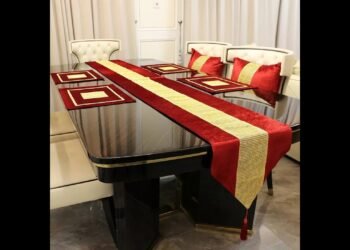 top quality Gold Rhinestones Table Runner luxurious faux silk Flannel Diamond Table Runners Pillow