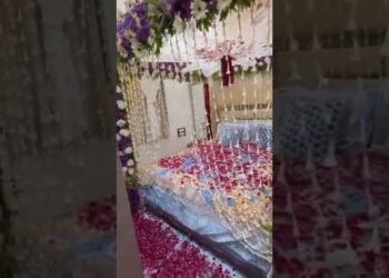 Beautiful Bedroom wedding decorations #with fresh flowers decoration #ytshorts #youtubevideos#like#
