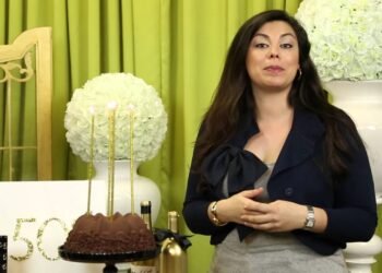 Cake Table Decoration Ideas for a fiftieth Wedding Anniversary : Party & Event Decorations