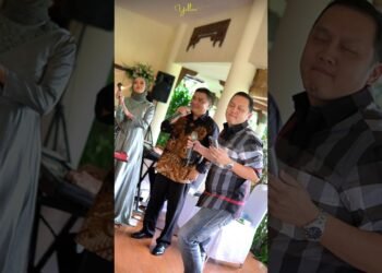 Intimate Wedding of Ian & Novi with Yellow Entertainment #weddingparty #weddingentertainment