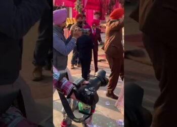 Apne viah de vich dj ayush link #bestdjopertor #djsetup #wedding #dj #professionaldj #yt #ytshorts