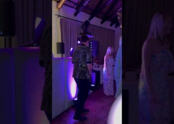 𝑫𝑱 𝒂𝒏𝒅 𝑺𝒂𝒙𝒐𝒑𝒉𝒐𝒏𝒆 𝒄𝒐𝒎𝒃𝒐 𝒂𝒕 𝒂𝒏 𝒊𝒏𝒕𝒊𝒎𝒂𝒕𝒆 𝒘𝒆𝒅𝒅𝒊𝒏𝒈 𝒓𝒆𝒄𝒆𝒑𝒕𝒊𝒐𝒏