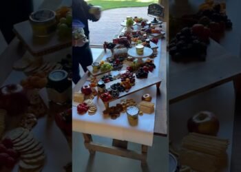 Let’s construct a Fall Wedding Grazing Table.