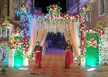 Easy wedding stage decoration ideas Indian Wedding reception stage design  2025