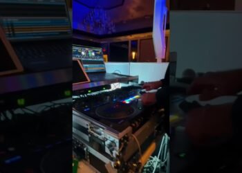 Ezekiel and Danielle’s intimate wedding was a BLAST! #marriedlife #dj