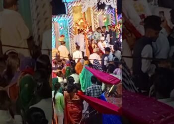 हाथो में #wedding #dj #sorts