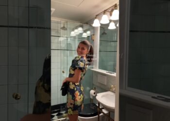 an intimate wedding dinner 🤍