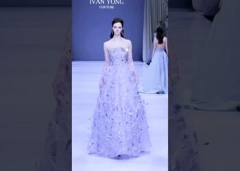 Ivan Yong❄️✨️#fashion #dress #beautiful #youtubeshorts #shortvideo #viralvideo #video #views #shorts
