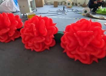 Custom Inflatables Balloon illuminated sculptures Flower Chain for Wedding Party Decoration