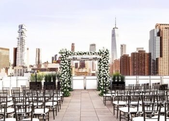 15 Stunning Rooftop Wedding Venues That Will Take Your Breath Away [2025 Guide]