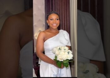 My beautiful intimate wedding morning #bride #weddings #bridemakeup #brides