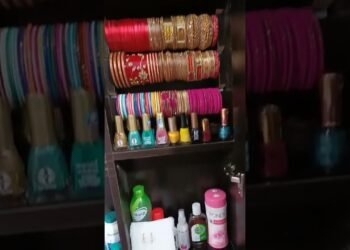 my recent dressing table organization… 😘