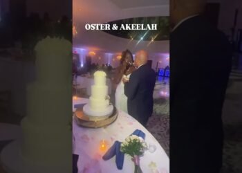 Oster & Akeelah’s Intimate Wedding on the Merion NJ