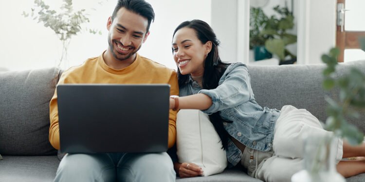 What to Put on Your Wedding Website: Expert Tips for the Perfect Setup