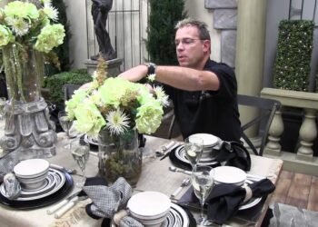 Burlap Wedding Table Center Pieces – Trees n Trends – Unique Home Decor