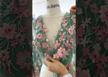 Making. Long sleeves floral embroidery formal gown #dress #creative #fashion #sewing #wedding