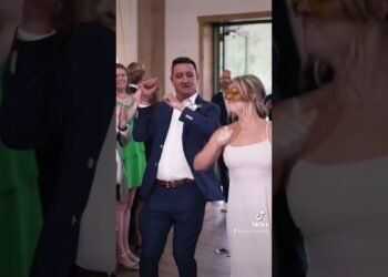 Bridal Party Entrance 💕