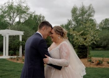 Intimate Wedding During Pandemic Has a Beautiful Surprise During The Ceremony | Bay Pointe Woods