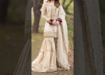 pakistani designer wedding dresses #beautiful #shotsviral #youtubeshorts