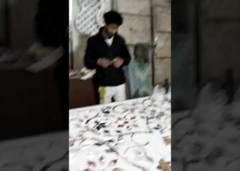 Wedding stage design with Mirror Art work Crafting Event Decor With mirror Art