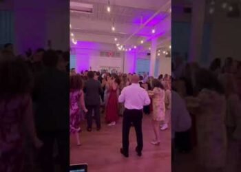 Wedding Party Dances to September – Pure Disco Magic!